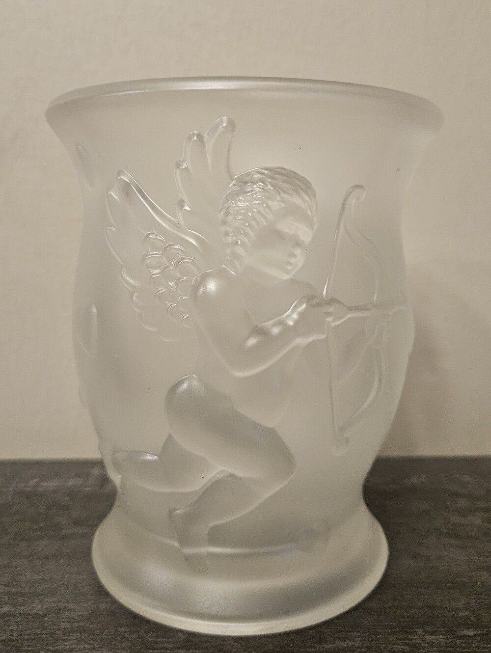 Vintage Teleflora Cherub Cupid Frosted Satin Glass Vase